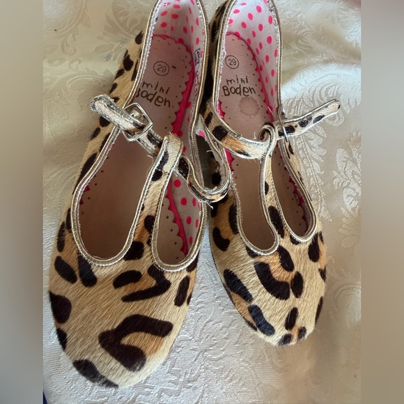 Mini Boden Other - Mini Boden Kids Shoes with Animal Print *PLAY*